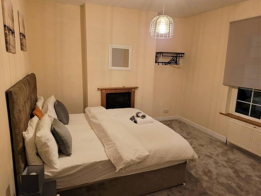 Nice 4-Bedroom Vacation Home With Indoor Fireplace Wellington  Exterior foto